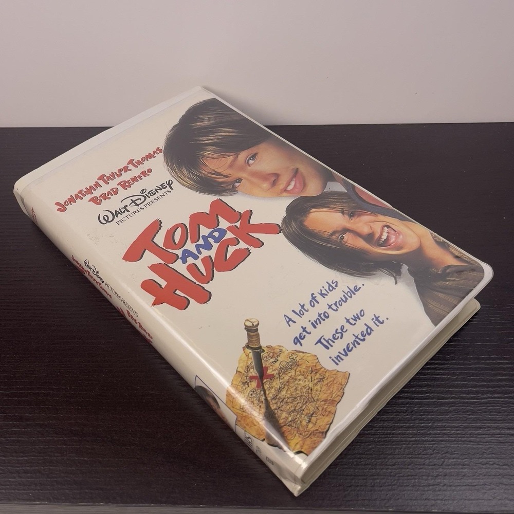 Tom and Huck Disney VHS Movie Jonathan Taylor Thomas Brad Renfro 1995 Tested - Picture 3 of 6